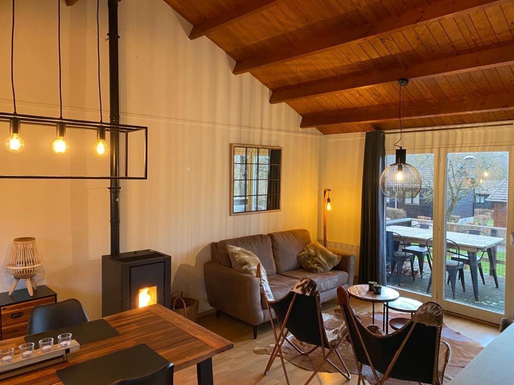 Chalet103 in La Boverie Rendeux Buitenkant foto